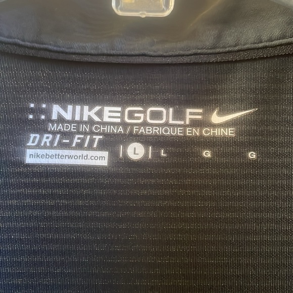 Nike Swoosh Is On The Back Of This Jet Black Muted Stripe Golf Polo Shirt Large - Picture 4 of 8